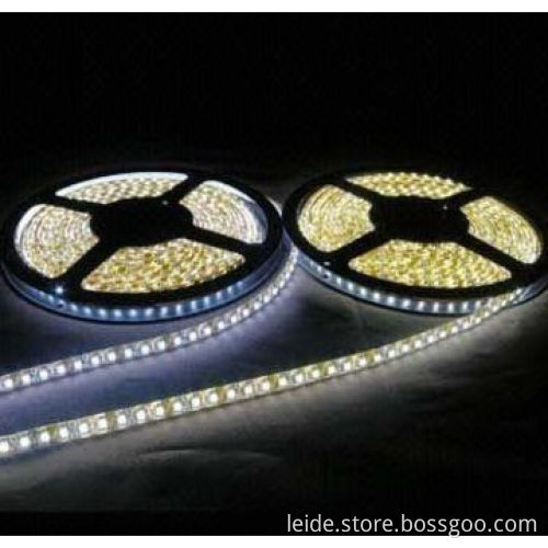 SMD 3528 LED Flexible Strip Light, 60 LEDs Per Meter, Natural White